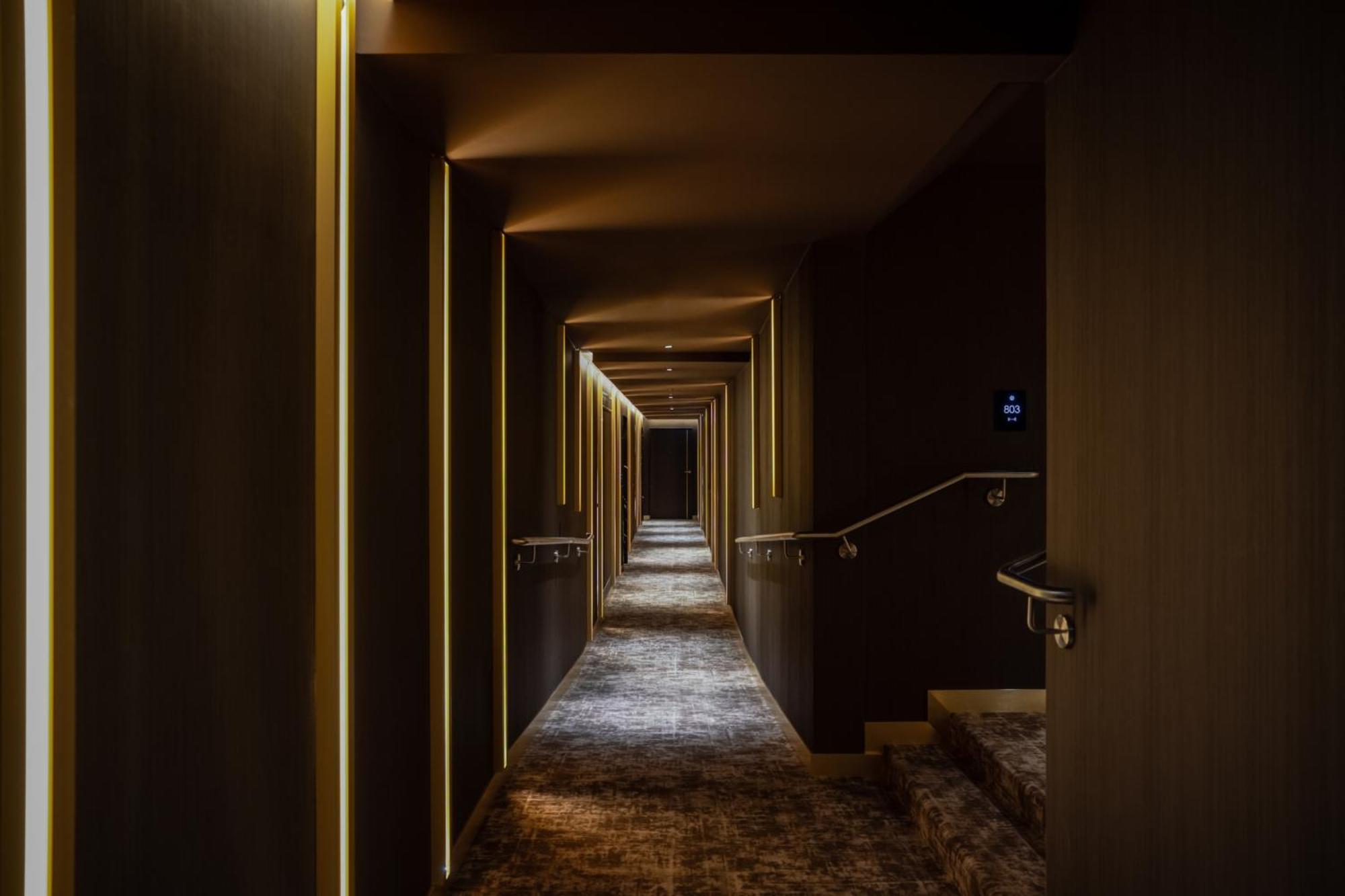Almanac Palais Vienna酒店 外观 照片 A corridor at the hotel